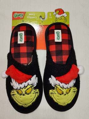 The grinch men's slippers size small 7/8